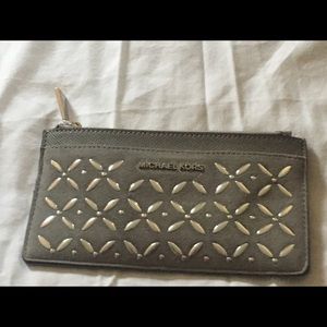 Michael Kors mini wallet/clutch